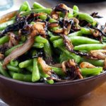 Gluten Free Green Beans with Balsamic Onions recipe