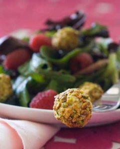 Berry Salad with Pistachio Crusted Goat Cheese Balls