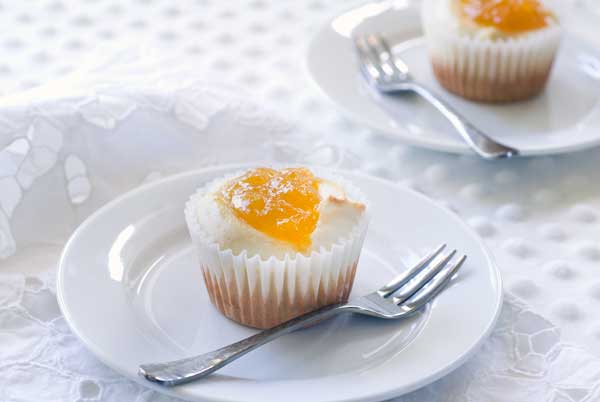 Gluten Free Almond Apricot Mini Cakes Recipe