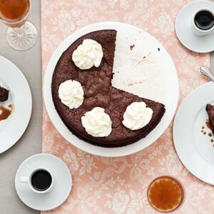 Gluten Free Flourless Chocolate Date Cake