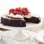 Gluten Free Flourless Berry Cake