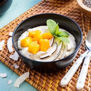 Coconut Mango Oatmeal Smoothie 3.jpg
