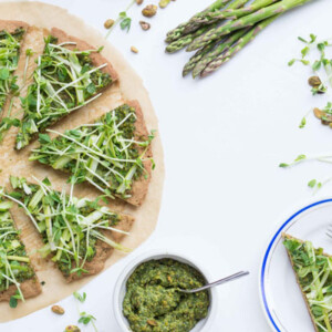 Pesto Pizza with Shaved Asparagus 600x400 1.jpg