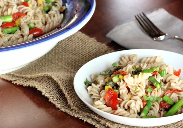 gluten free fusilli salad with asparagus corn and sun dried tomatoes 600x420 1.jpg