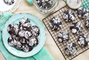 Gluten Free Flourless Chocolate Crinkle Cookies
