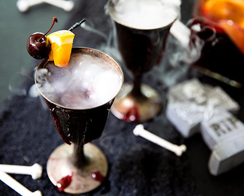 https://glutenfreeandmore.com/wp-content/uploads/2022/07/Vampire-Sangria-500x402.jpg