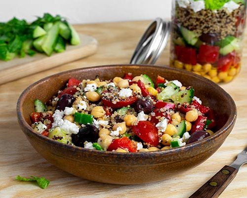https://glutenfreeandmore.com/wp-content/uploads/2022/08/Mediterranean-Salad-in-a-Jar-500x402.jpg