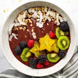 An overhead view of the acai bowl