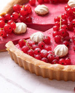 Gluten-Free-More-NovDec23-Yummy-Cranberry-Pie-06