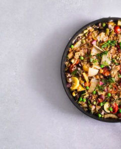 Spring-Vegetable-Skillet-Paella-small 600x402