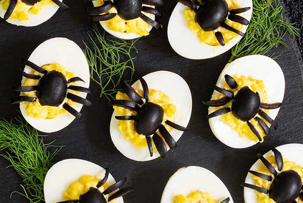 Spider-Deviled-Eggs-feature