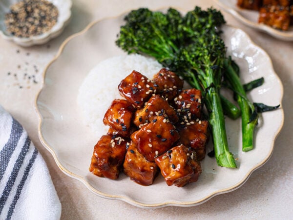 Air-Fryer-Teriyaki-Tofu-&-Broccolini-Feature