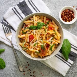 Penne-al-Pomodoro-Feature-2